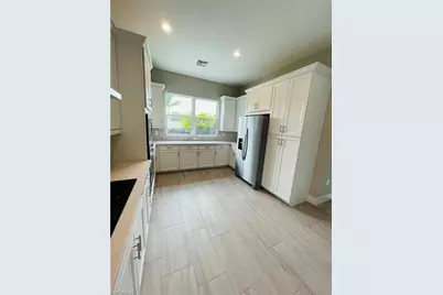 3608 Sapphire Cove Cir, Naples, FL 34114 - Photo 11