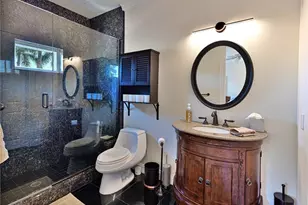 1324 Via Portofino, Naples, FL 34108 - Photo 23