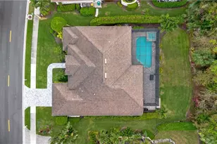 1039 Spanish Moss Trail, Naples, FL 34108 - Photo 39