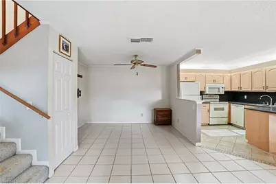 4029 Sandlewood Ln #2, Fort Myers, FL 33907 - Photo 3