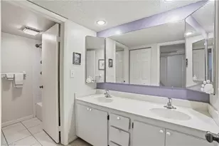 4029 Sandlewood Ln, Fort Myers, FL 33907 - Photo 13