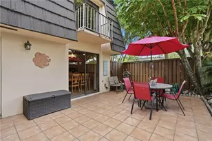 4029 Sandlewood Ln, Fort Myers, FL 33907 - Photo 7