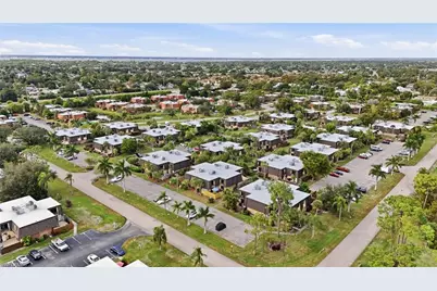 4029 Sandlewood Ln #2, Fort Myers, FL 33907 - Photo 39