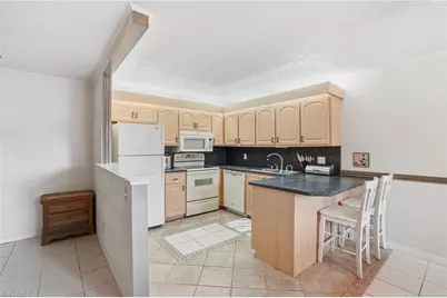 4029 Sandlewood Ln #2, Fort Myers, FL 33907 - Photo 27