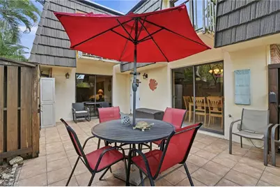 4029 Sandlewood Ln #2, Fort Myers, FL 33907 - Photo 5