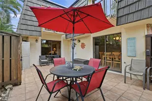 4029 Sandlewood Ln, Fort Myers, FL 33907 - Photo 5