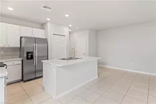 15245 Wildflower Cir, Naples, FL 34104 - Photo 11