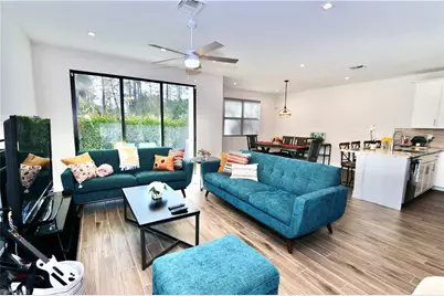 7352 Rockefeller Dr, Naples, FL 34119 - Photo 13