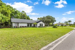 1911 Princess Ct, Naples, FL 34110 - Photo 37