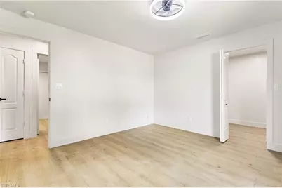 1911 Princess Ct, Naples, FL 34110 - Photo 23