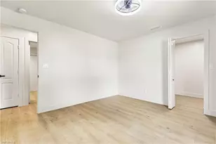 1911 Princess Ct, Naples, FL 34110 - Photo 23