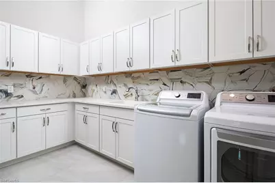 14362 Laguna Springs Ln, Naples, FL 34114 - Photo 29