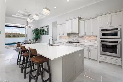 14362 Laguna Springs Ln, Naples, FL 34114 - Photo 9