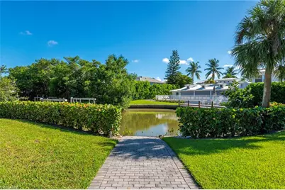 5042 Seahorse Ave, Naples, FL 34103 - Photo 15