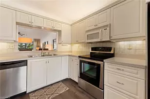 1806 Kings Lake Blvd, Naples, FL 34112 - Photo 5