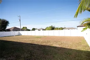 113 NE 11th Terrace, Cape Coral, FL 33909 - Photo 5