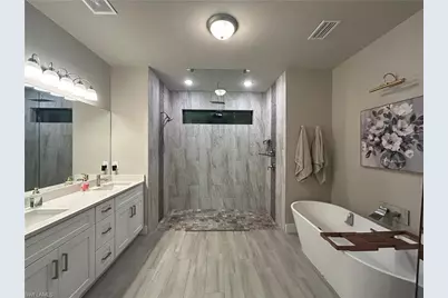 4302 NE 20th Pl, Cape Coral, FL 33909 - Photo 15