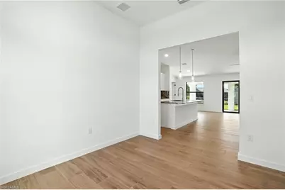 2607 38th St SW, Lehigh Acres, FL 33976 - Photo 13