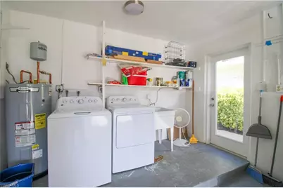 1353 Pelican Ave, Naples, FL 34102 - Photo 41