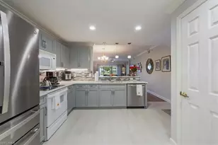 3023 Horizon Ln, Naples, FL 34109 - Photo 13