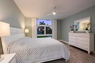 400 Park Shore Dr, Naples, FL 34103 - Photo 11