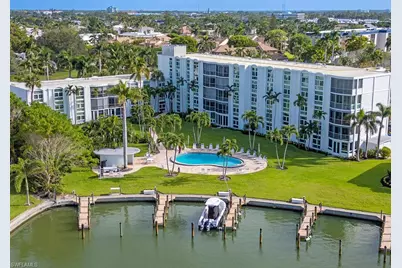 400 Park Shore Dr #303, Naples, FL 34103 - Photo 15