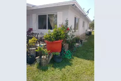 1073 San Remo Ave, Naples, FL 34104 - Photo 5