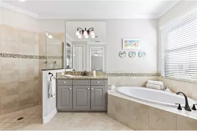 12735 Kinross Ln, Naples, FL 34120 - Photo 19