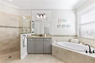 12735 Kinross Ln, Naples, FL 34120 - Photo 19