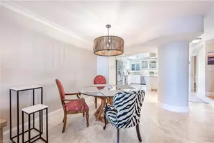 800 River Point Dr, Naples, FL 34102 - Photo 23