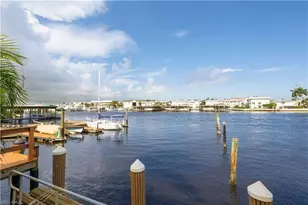 800 River Point Dr, Naples, FL 34102 - Photo 47