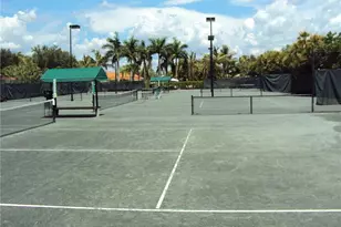 4873 Hampshire Ct, Naples, FL 34112 - Photo 39