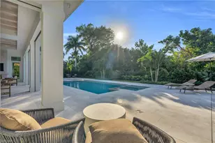 3353 Binnacle Dr, Naples, FL 34103 - Photo 49