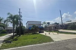 2129 Davis Blvd, Fort Myers, FL 33905 - Photo 17