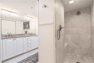 6825 Grenadier Blvd, Naples, FL 34108 - Photo 27
