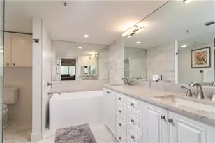 6825 Grenadier Blvd, Naples, FL 34108 - Photo 23