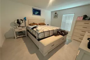 4002 NE 9th Pl, Cape Coral, FL 33909 - Photo 7