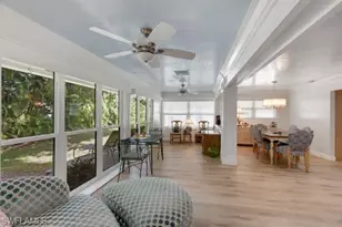 265 Yorkshire Ct, Naples, FL 34112 - Photo 19