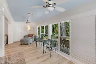 265 Yorkshire Ct, Naples, FL 34112 - Photo 17