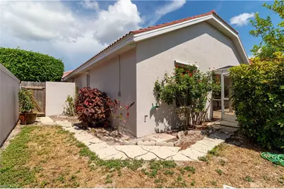 177 Sabal Lake Dr, Naples, FL 34104 - Photo 17