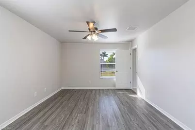 814 SW 10th Pl, Cape Coral, FL 33991 - Photo 19