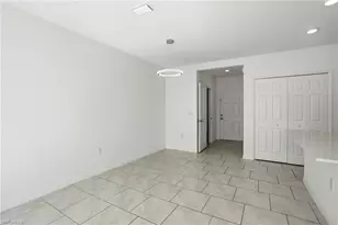 14200 Oviedo Pl, Fort Myers, FL 33905 - Photo 7