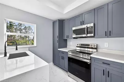 1044 Cresthaven St, Lehigh Acres, FL 33974 - Photo 9