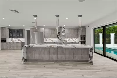 3800 Crayton Rd, Naples, FL 34103 - Photo 13