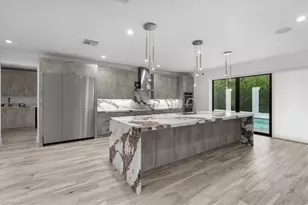 3800 Crayton Rd, Naples, FL 34103 - Photo 15