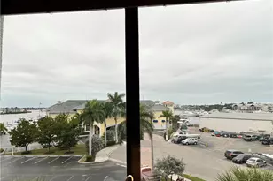 807 River Point Dr, Naples, FL 34102 - Photo 19