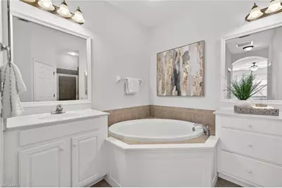 14088 Mirror Ct, Naples, FL 34114 - Photo 17