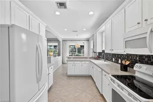14088 Mirror Ct, Naples, FL 34114 - Photo 11