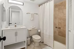 26910 Wedgewood Dr, Bonita Springs, FL 34134 - Photo 23