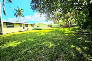 137 Dow Ln, North Fort Myers, FL 33917 - Photo 49